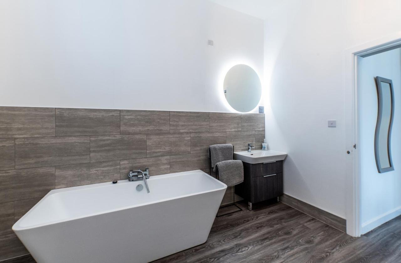 Lionheart Large Luxury Lodge - Sleeps 10- Dog Friendly,Near Sherwood Forest At Fairview Farm Nottingham Great For Family Gatherings ,Groups ,Parties Eksteriør billede