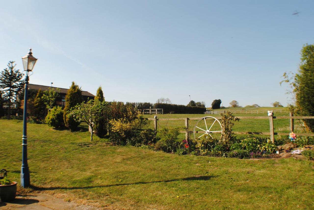 Lionheart Large Luxury Lodge - Sleeps 10- Dog Friendly,Near Sherwood Forest At Fairview Farm Nottingham Great For Family Gatherings ,Groups ,Parties Eksteriør billede